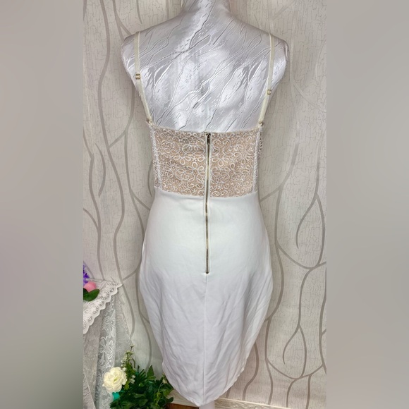 🌷 White Lace Corset Style Midi Dress 🌷 - Picture 8 of 11